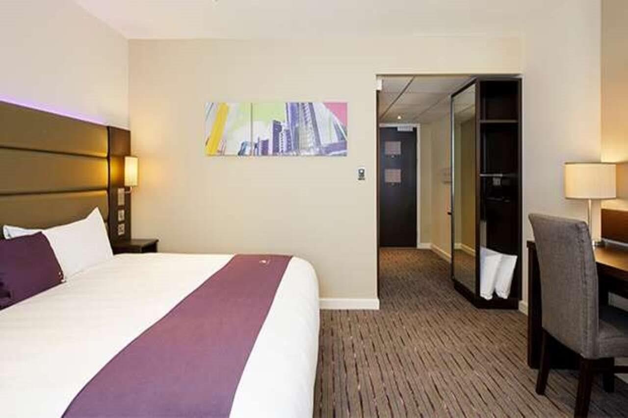 Premier Inn Dundee North Exterior photo