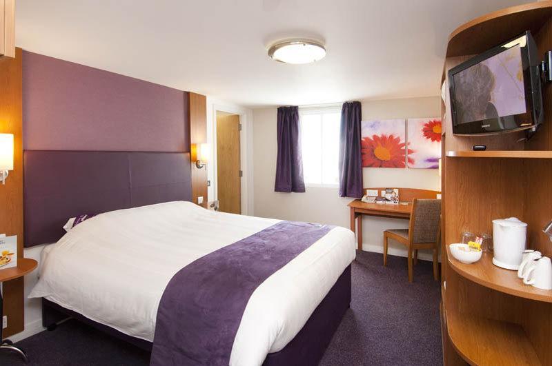 Premier Inn Dundee North Exterior photo