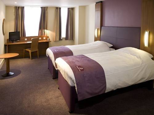 Premier Inn Dundee North Room photo